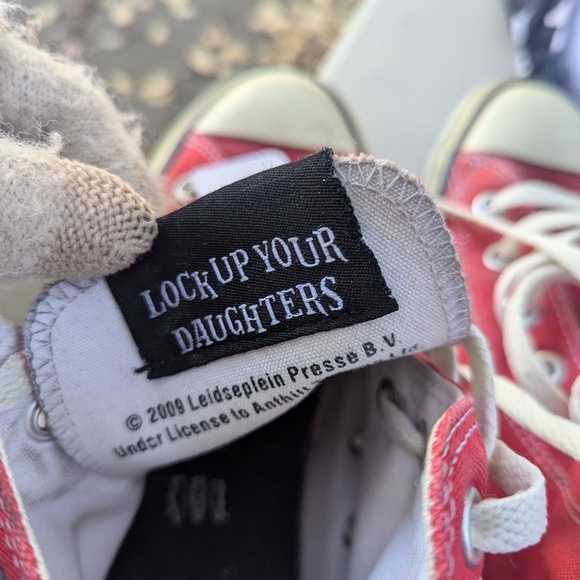 AC!DC converse - Picture 6 of 8